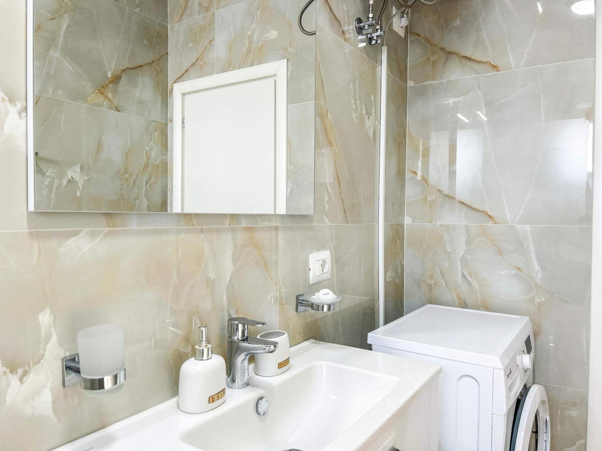 Divine 642 Apartment Durres Bagian luar foto
